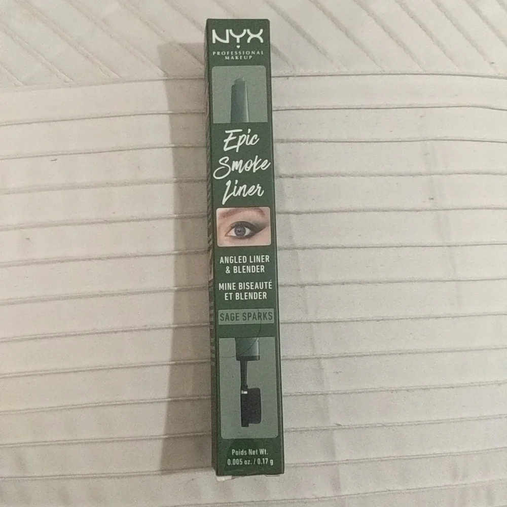 NWT Eyeliner
